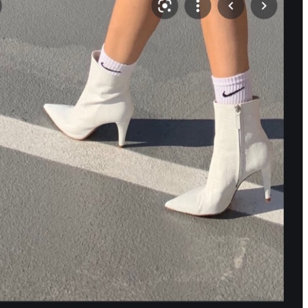 Zara White Croc-Embossed Pointed Ankle Boots